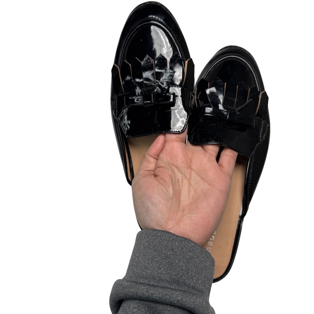 Madden Girl AAVAA Black Patent Loafer Mules‎ Kiltie Fringe Bow Slides Flats 7.5M - Picture 6 of 8